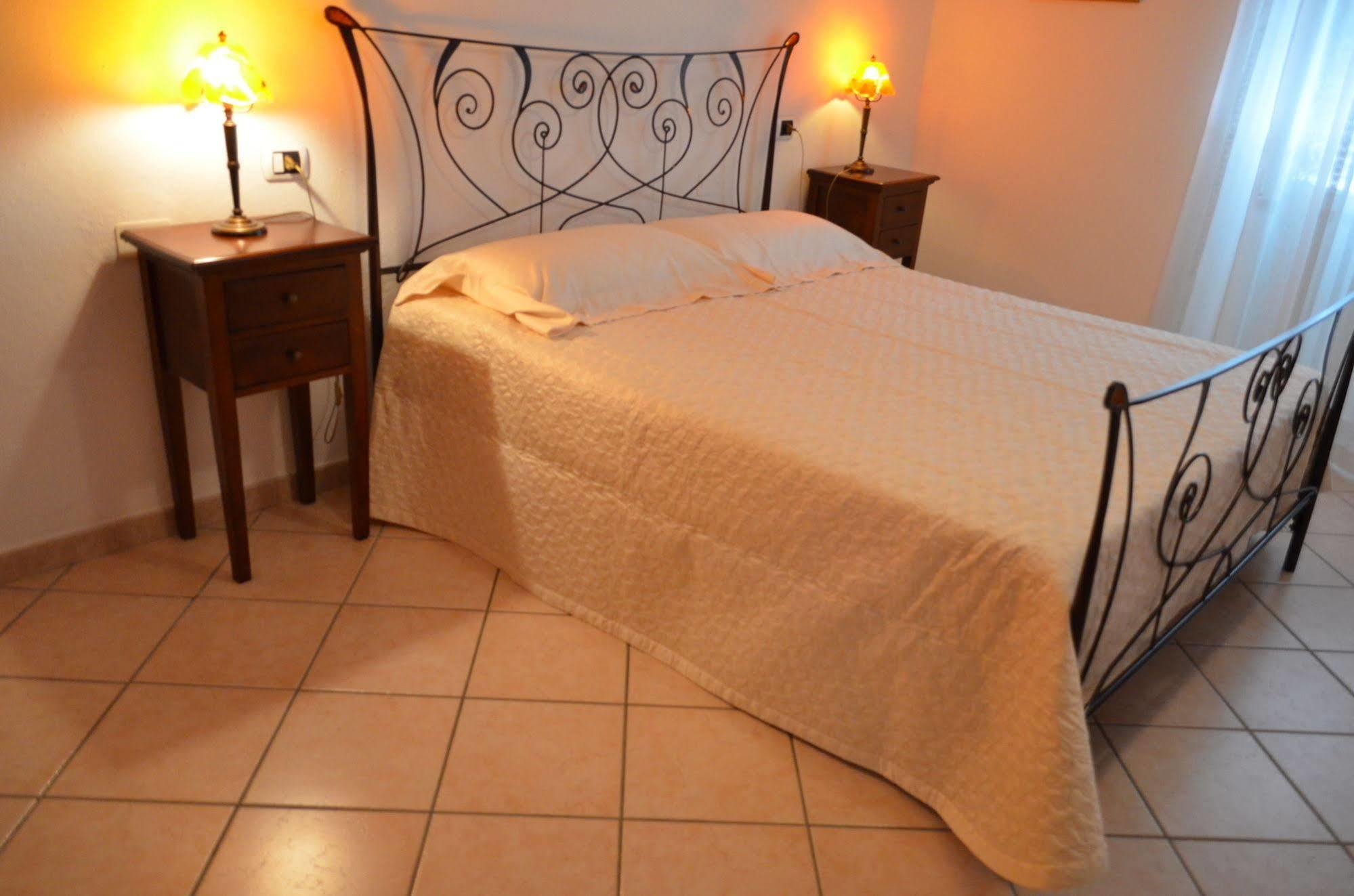 B&B Oliena Bed & Breakfast Oliena